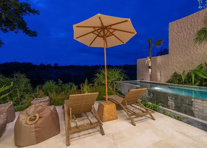 Villa The Luminous - Luxury Lush Cliffside 3br In Uluwatu