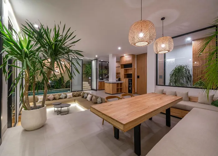 Villa The Luminous - Luxury Lush Cliffside 3br In Uluwatu