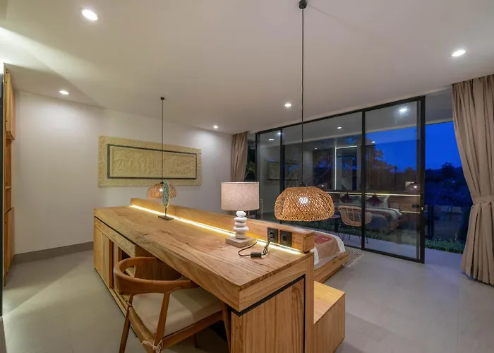 The Luminous - Luxury Lush Cliffside 3br In *