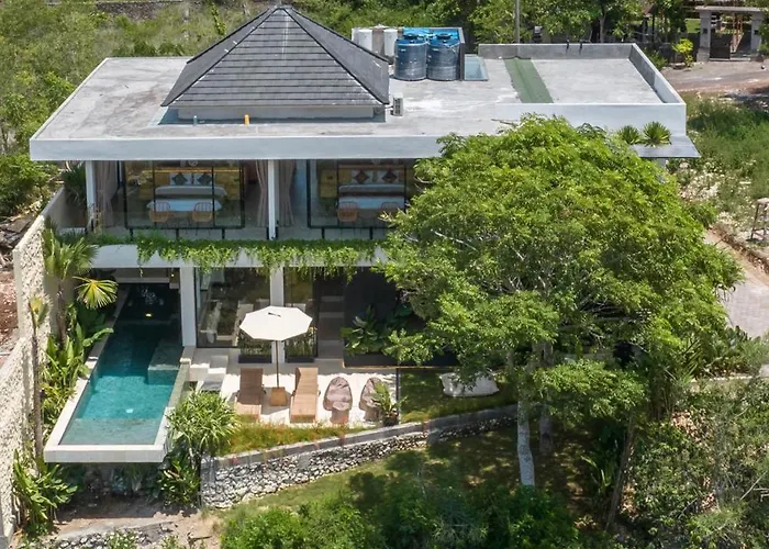 Villa The Luminous - Luxury Lush Cliffside 3br In