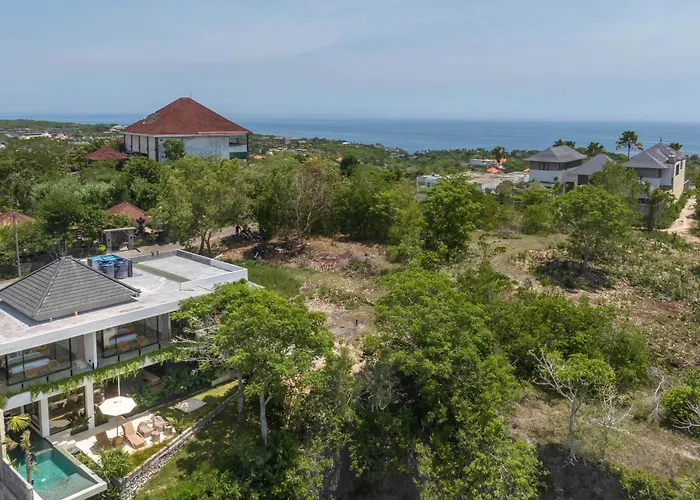 Villa The Luminous - Luxury Lush Cliffside 3br In