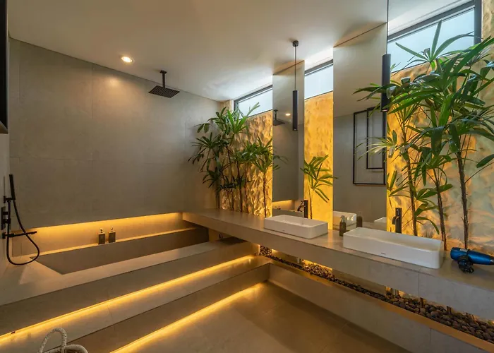 Villa The Luminous - Luxury Lush Cliffside 3br In