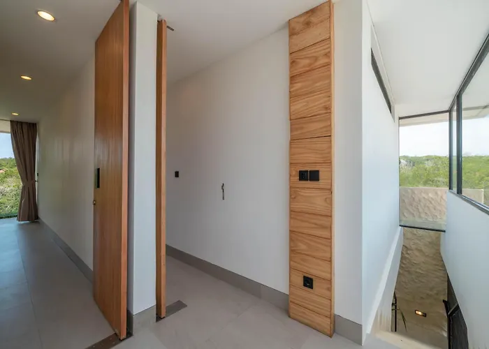 Villa The Luminous - Luxury Lush Cliffside 3br In *