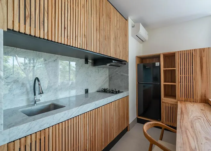 The Luminous - Luxury Lush Cliffside 3br In